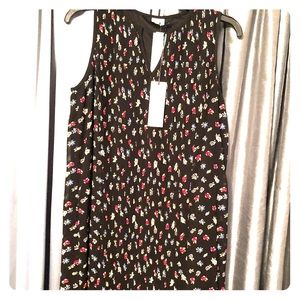 Q&A Dress size Small